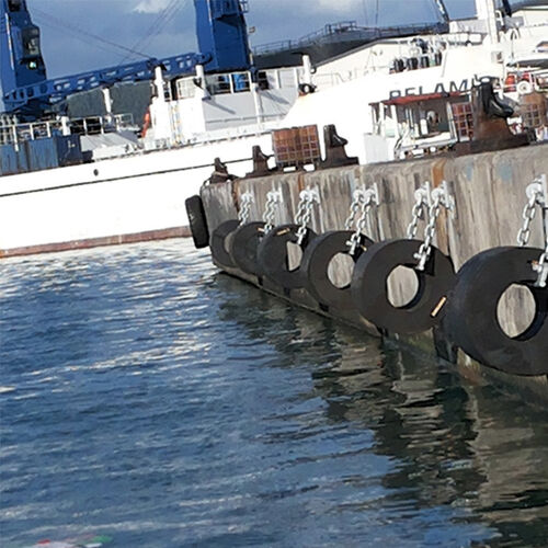 Laatste bedrijfscasus over Zwarte cilindrische scheepsfenders Duurzame fenders voor hoge impact en laag onderhoud