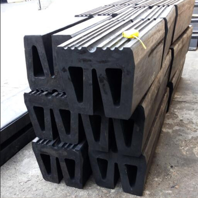 Groot Dokw Type Stootkussennatuurrubber voor Tug Boat Bumper