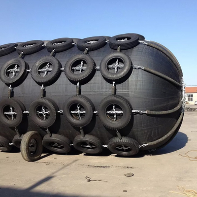ISO17357 Yokohama Marine Fenders With Aircraft Tires voor STS-Verrichtingen