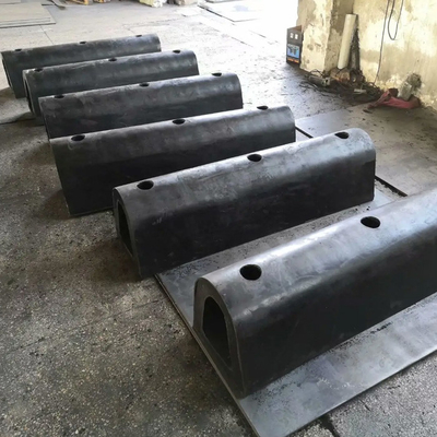 Aangepaste Op zwaar werk berekende het Type van D Stootkussens PIANC2002 300H Holle D voor Marine Dock Ship