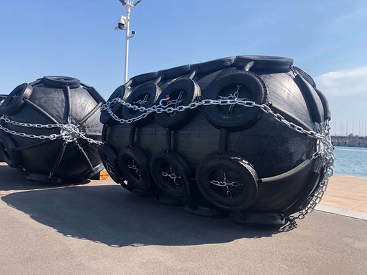 4.5*9m Opblaasbare Pneumatische Yokohama Rubberstootkussen Jumbo Buitengewoon breed