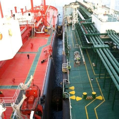 De cilindrische Iso17357-Zwarte Kleur 80kpa Marine Dock Bumpers van het Dok Rubberstootkussen