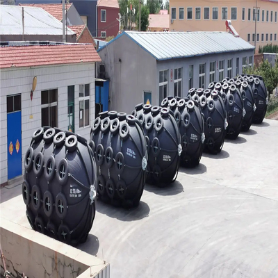 Zwart Rubber Pneumatisch Rubberstootkussen met grote trekspanning Yokohama 4.5*12.0m voor Grote Schepen