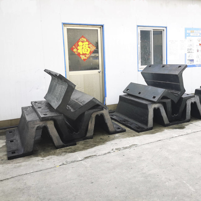 De hoge van het de Boog Rubberstootkussen van de Compressieduurzaamheid Bescherming van de de Reactiekracht Op zwaar werk berekende Lage