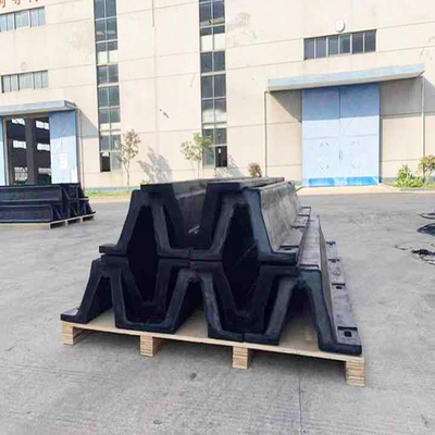 Gevormde rubber marine dock fenders zwart kleur hoge buigbaarheid