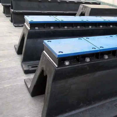 300% Verlenging V-type Fender Hoge hardheid 200 mm hoogte