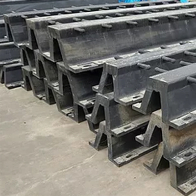 V-vormige dockfenders Marine Model Processing Service Beschermende barrière