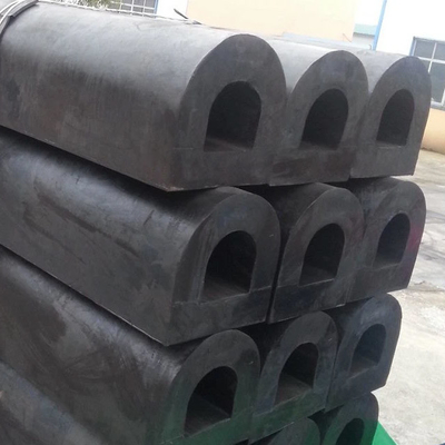 Dock rubber fender High Impact Resistance Type D fenders voor vrachtterminals