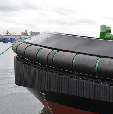 Schokabsorptie schip sleepboot bumpers fender voor verschillende mariene omgevingen