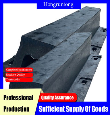 500H X 1500mm V type rubberen fender kussens