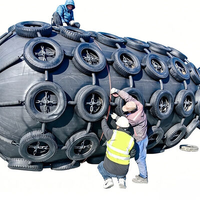 Yokohama Pneumatic Fender Lichte schokabsorberende corrosiebestendige marine fender voor offshore toepassingen