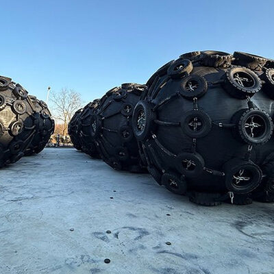 Yokohama rubber fender met hoge energie-absorptie Duurzaam slijtvast voor maritieme bescherming ISO17357-1:2014 Standard