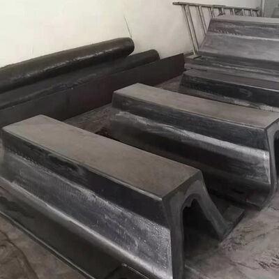 Arch rubber fender voor bescherming van de romp van zeeschepen met extreme weerbestandheid en hoge terugslagdoeltreffendheid
