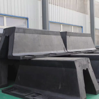 Hoge slijtvastheid Corrosiebestendige V-type fender Marine rubber fender