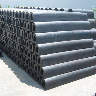 Weerbestendige massieve structuur boutmontage ontwerp D-type fenders rubberen dokbumper