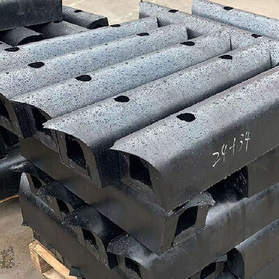 Weerbestendige massieve structuur boutmontage ontwerp D-type fenders rubberen dokbumper