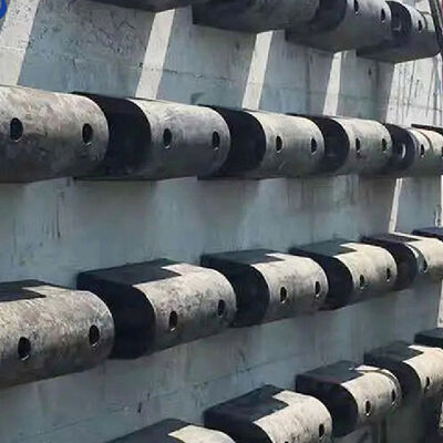 Oliebestendige Zeewatercorrosiebestendige D-Type Fenders Op Maat Gemaakte D Rubber Fenders